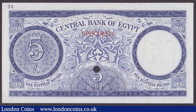 London Coins : A140 : Lot 503 : Egypt &pound;5 issued 1961, colour trial in green & blue No.20, SPECIMEN ovpt. & 1 p...