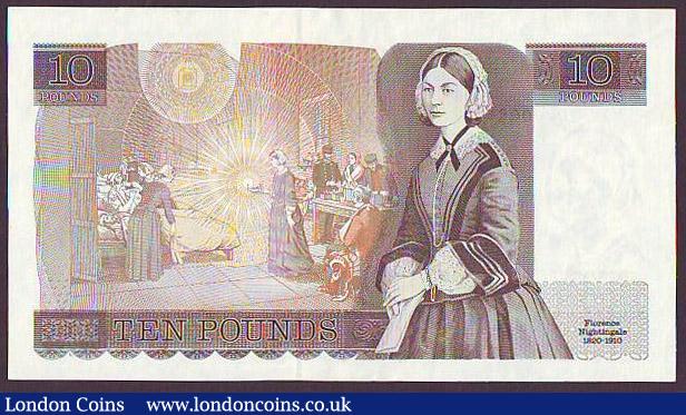 London Coins : A147 : Lot 146 : Ten pounds Gill B354 issued 1988, a mid run low number EX44 000008, Pick379e, GEF to about UNC