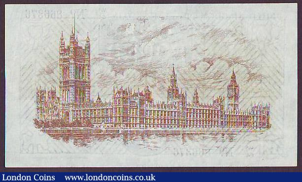 London Coins : A147 : Lot 20 : One pound Warren Fisher T34 issued 1927 first series W1/64 866376, (No. with dot), Northern Ireland ...