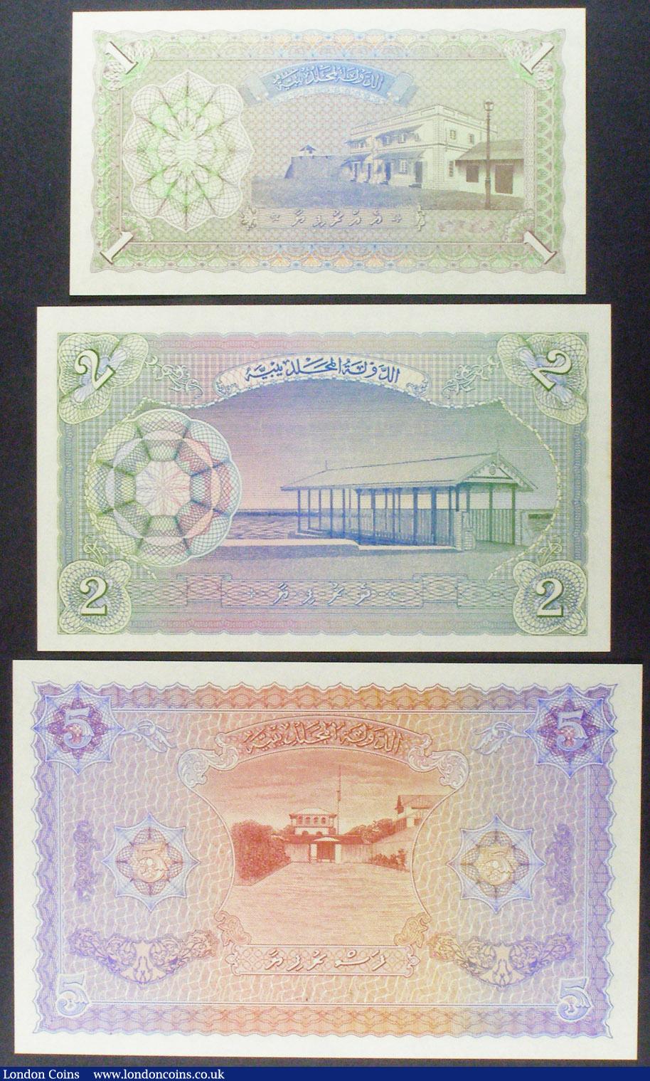 London Coins : A157 : Lot 213 : Maldives (3) 1 Rupee Pick 2b, 2 Rupees Pick3b, 5 Rupees Pick4b, dated 4th June 1960, palm tree at le...
