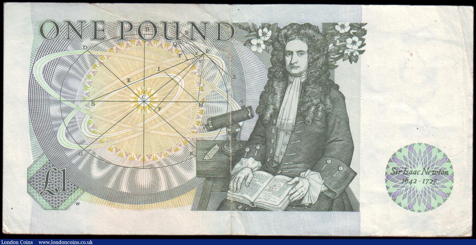 London Coins : A157 : Lot 69 : ERROR £1 Somerset B341 issued 1981 series DW73 761060,  a heavy green printer's smudge do...