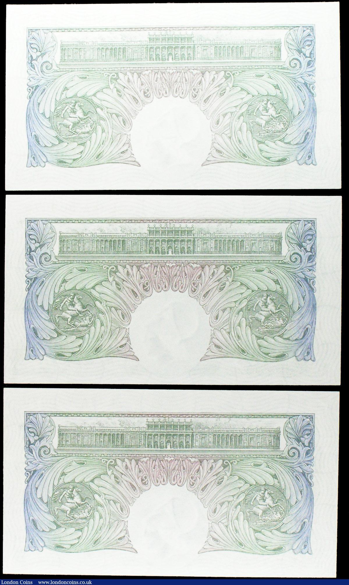 London Coins : A158 : Lot 44 : One Pound Peppiatt (3) B239 issued 1934, a consecutively numbered last series run L14A 809074 to L14...