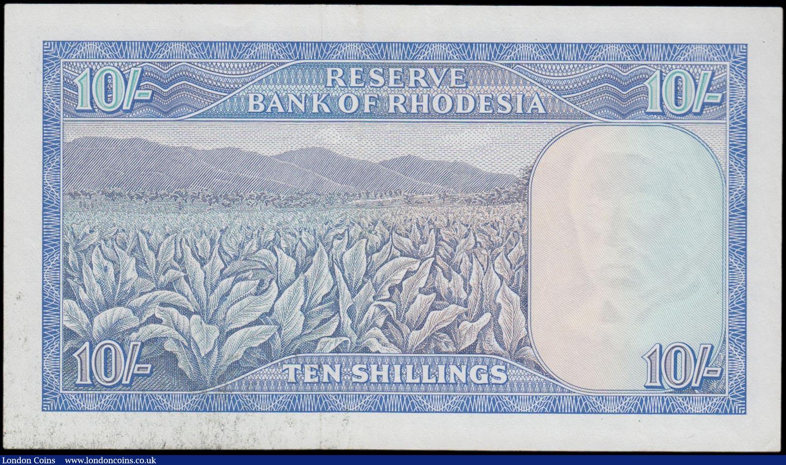 London Coins : A159 : Lot 1850 : Rhodesia Reserve Bank 10 Shillings dated 10th September 1968 series L/17 243829, Pick27a, portrait Q...