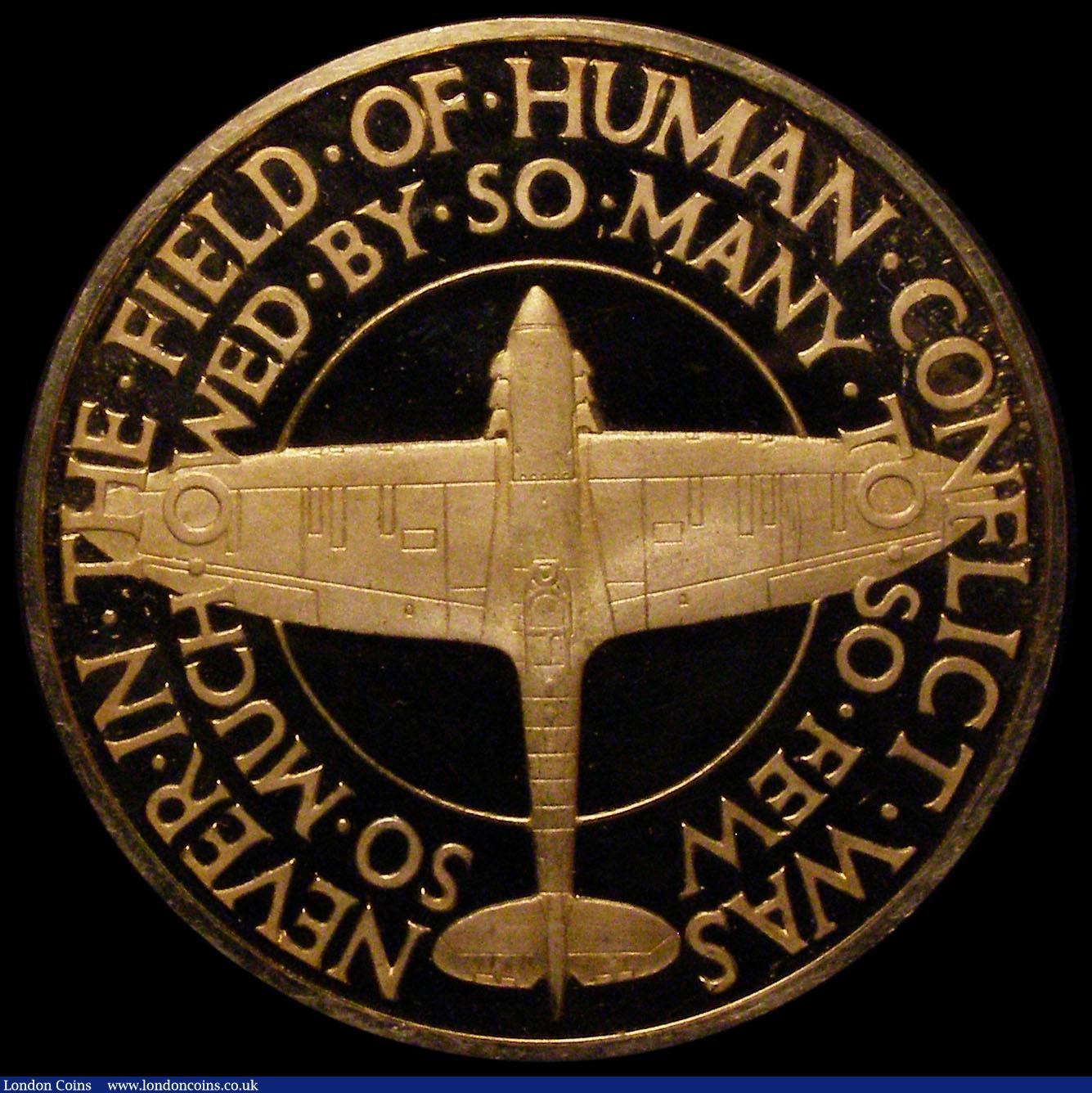 London Coins : A163 : Lot 45 : Battle of Britain 25th Anniversary Commemorative Medal undated (1965) in 18 carat gold 40mm weighing...