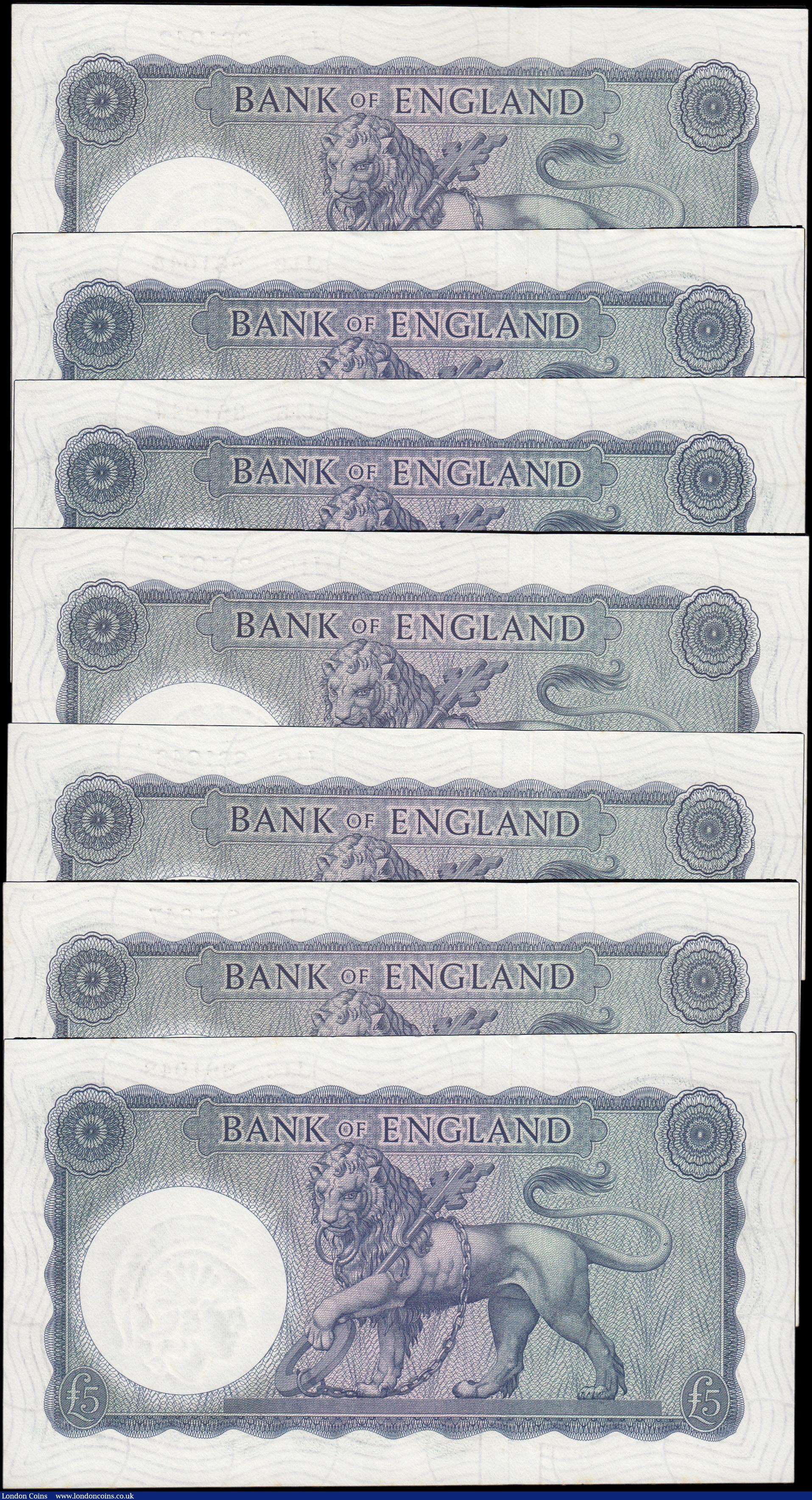 London Coins : A165 : Lot 204 : Five Pounds O'Brien 1961 issue B280 (7) a consecutive number run, Helmeted Britannia series J16...