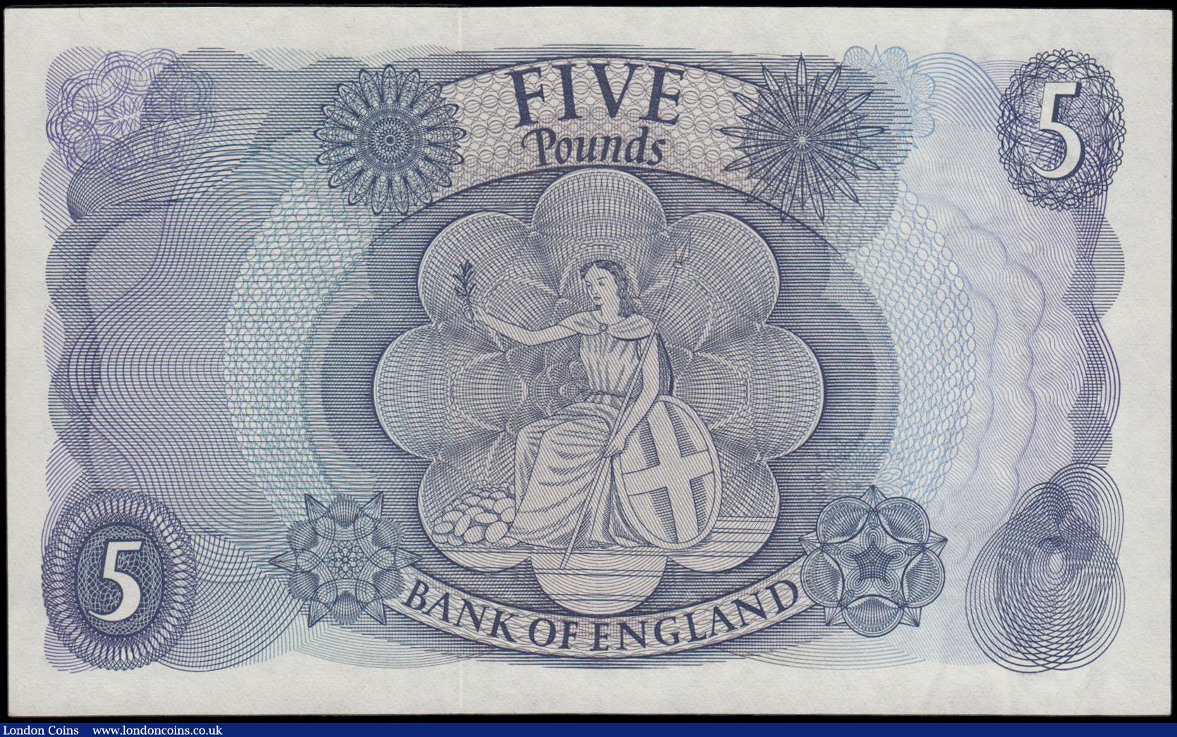 London Coins : A165 : Lot 423 : Five Pounds Fforde QE2 portrait & seated child Britannia B315 Blue Replacement issue 1967 series...