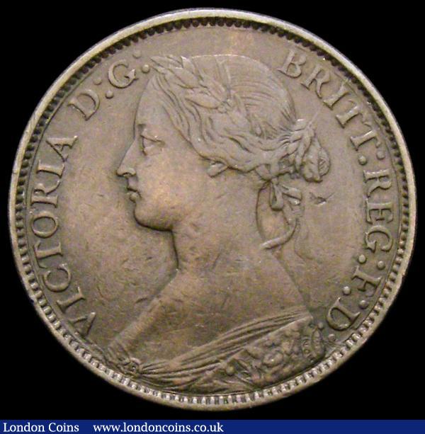 Farthing 1875H 5 Berries in wreath, with full brooch, perfect E in REG, Freeman 530 dies 3+C NVF/GF, Very Rare and rated R17 by Freeman, we note a similar example sold in London Coins Auction A149 Lot 2017 for £350 hammer price : English Coins : Auction 167 : Lot 535