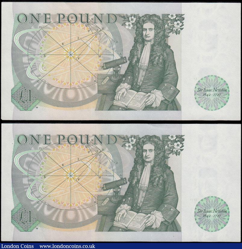 London Coins : A169 : Lot 70 : One Pounds Somerset QE2 pictorial & Sir Isaac Newton ERROR notes with a mostly solid green 10mm ...