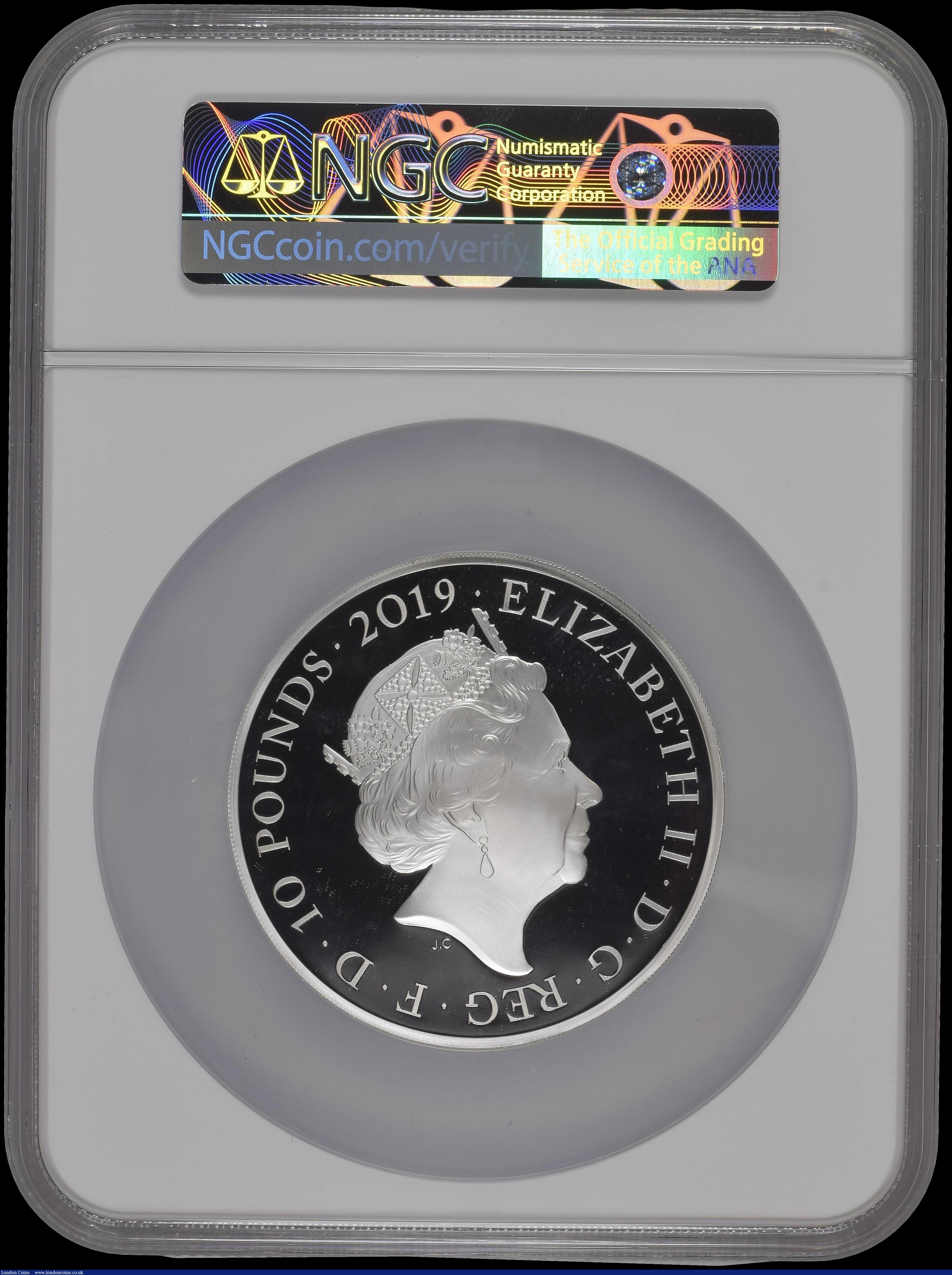 London Coins : A170 : Lot 697 : Ten Pounds 2019 200th Anniversary of the Birth of Queen Victoria 5oz. Silver Proof. S.M16, Reverse: ...