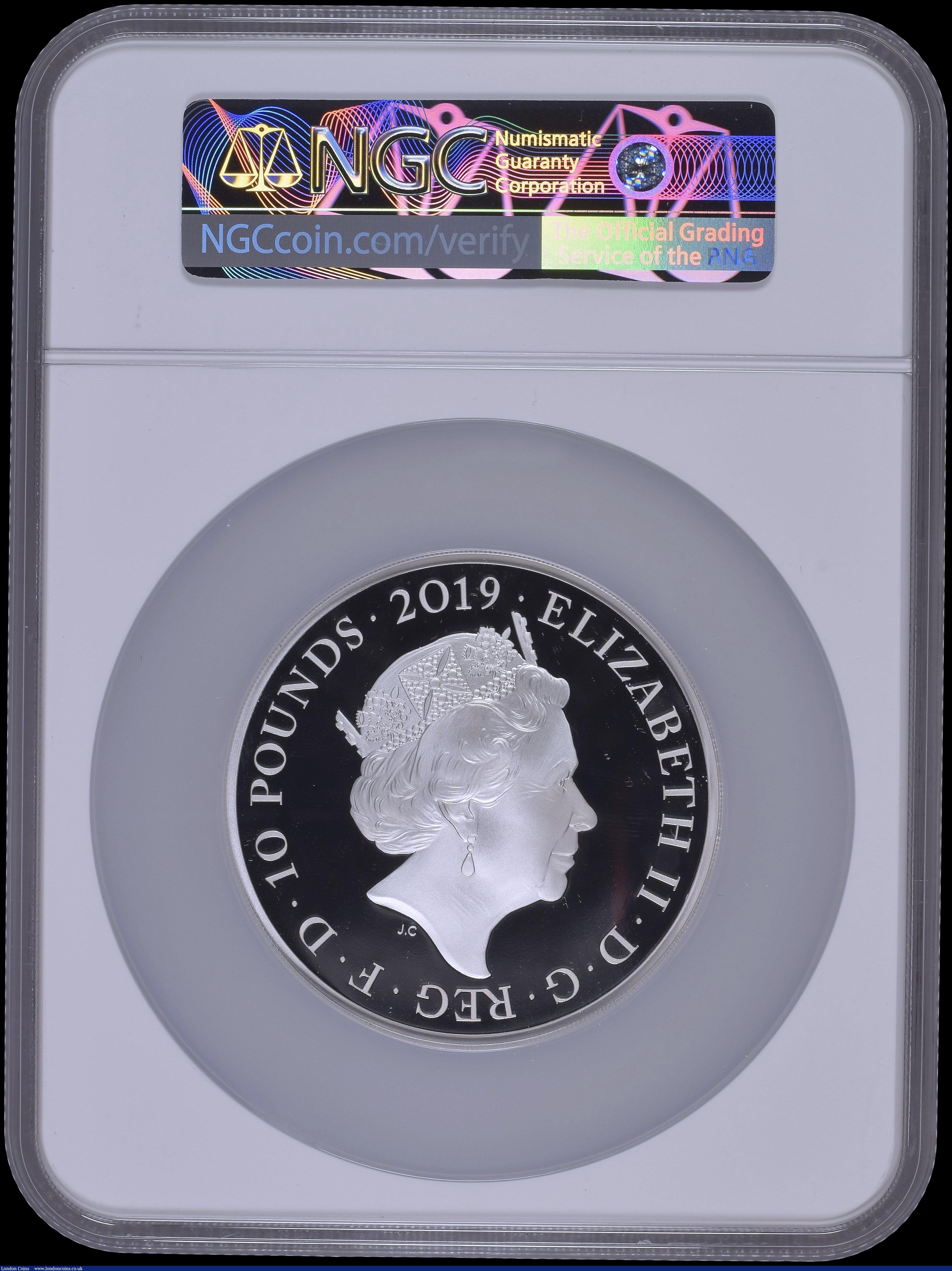 London Coins : A170 : Lot 701 : Ten Pounds 2019 Tower of London - The Crown Jewels 5oz.Silver Proof. S.M13, Reverse: The Crown of Ma...