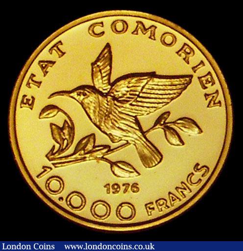 London Coins : A170 : Lot 971 : Comoros 10000 Francs Gold 1976 Obverse: Bust of Said Mohammed Cheikh facing, divides the date, Rever...