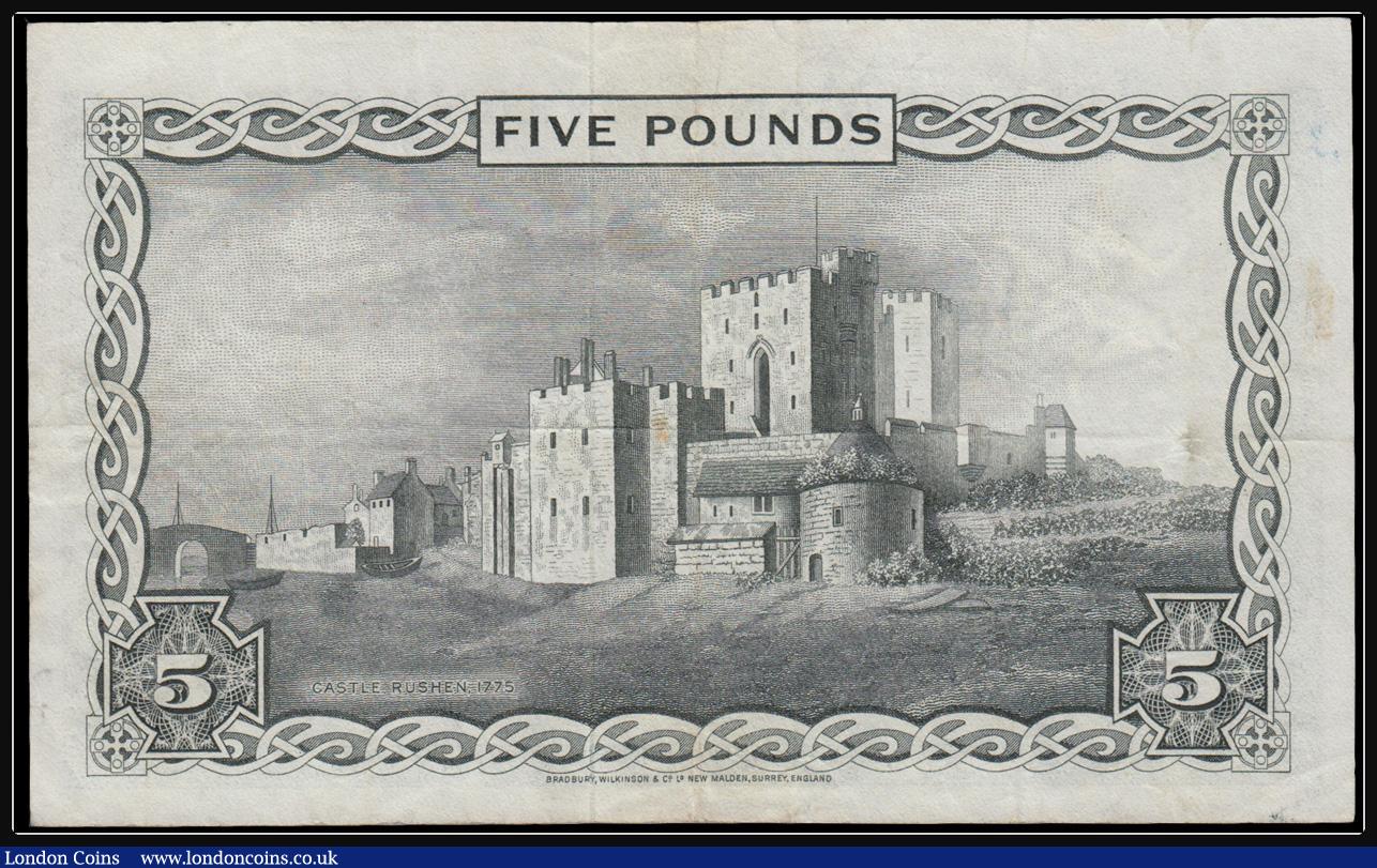 London Coins : A171 : Lot 156 : Isle of Man 5 Pounds Pick 26a (BY IM41a; IOMPM M502) ND 1961 signature Lieutenant R. H. Garvey seria...