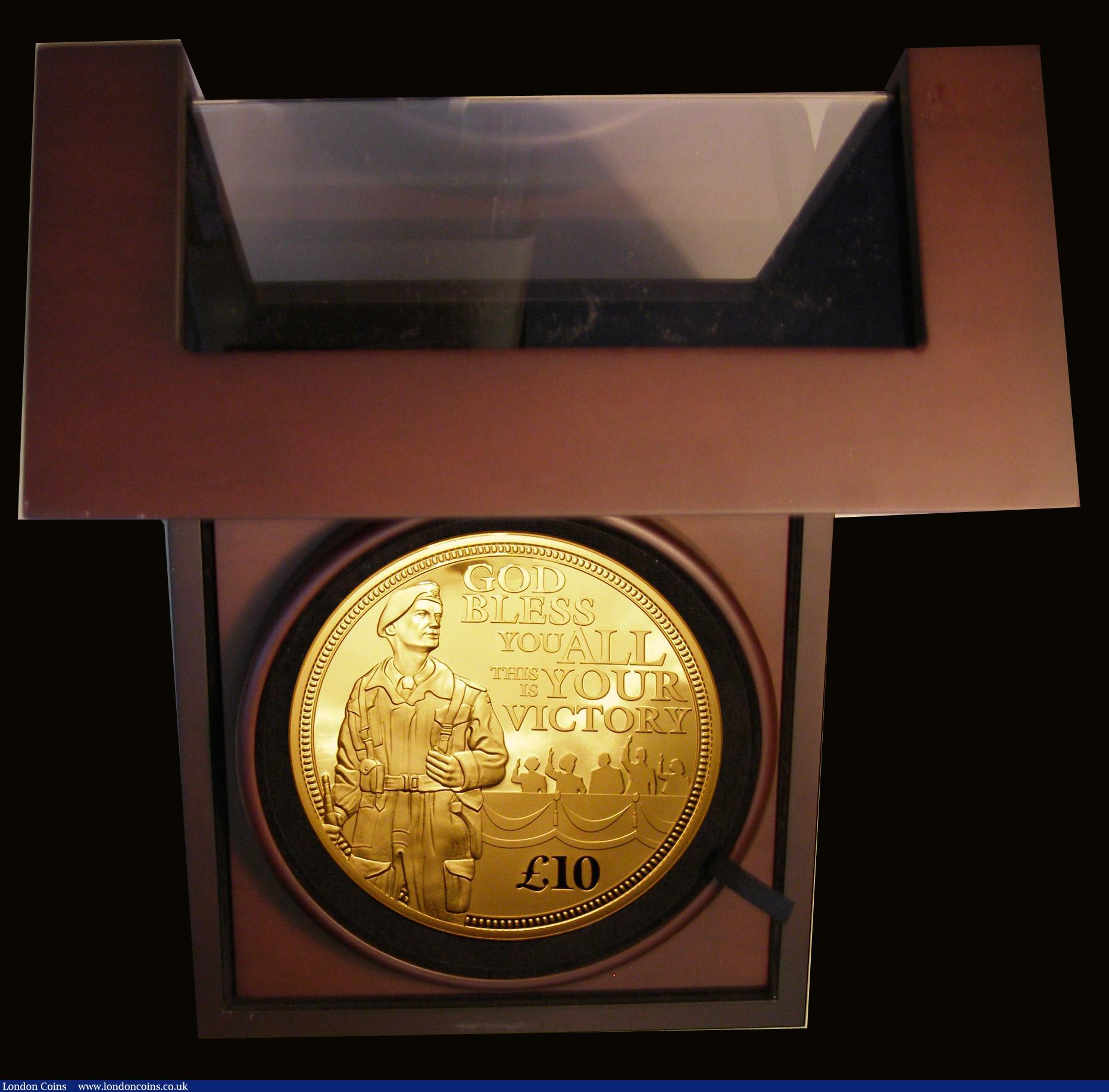 London Coins : A172 : Lot 424 : Guernsey Ten Pounds 2020 75th Anniversary of VE Day 5oz. Gold Proof FDC in the large box of issue wi...