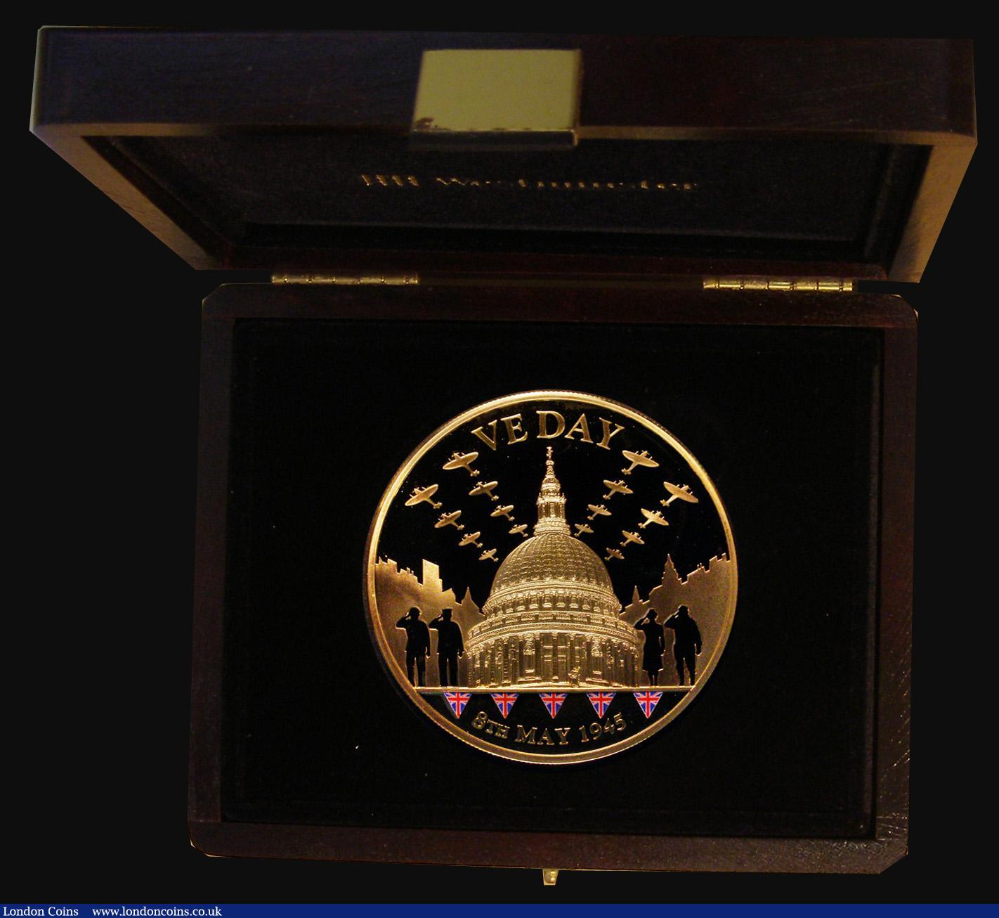 London Coins : A174 : Lot 203 : Britannia Medal 2010 VE Day 65th Anniversary 5oz. Gold Proof Obverse: Britannia seated right, Revers...