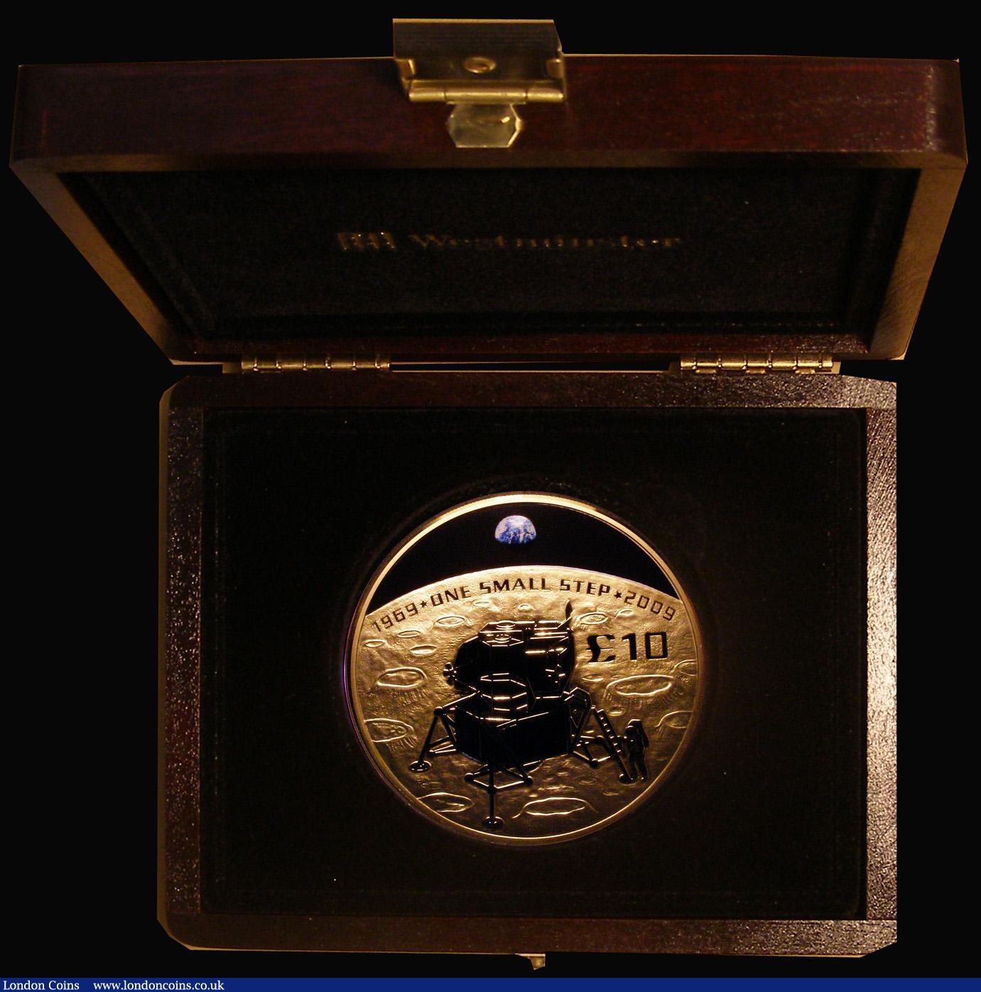 London Coins : A174 : Lot 604 : Guernsey Ten Pounds 2009 22 Carat 5oz. Gold Proof Reverse: Lunar landscape with lunar module, on the...