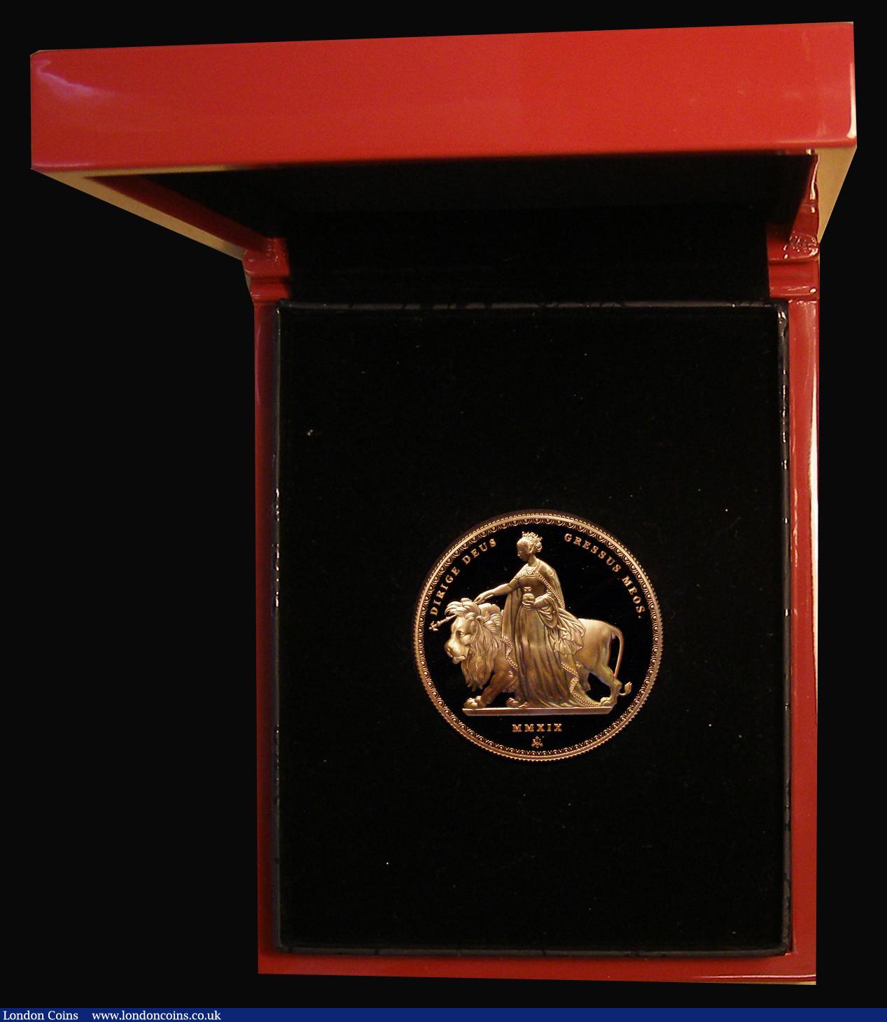 London Coins : A174 : Lot 667 : St. Helena Gold Five Sovereign 2019 Una and the Lion 200th Anniversary of the Birth of Queen Victori...