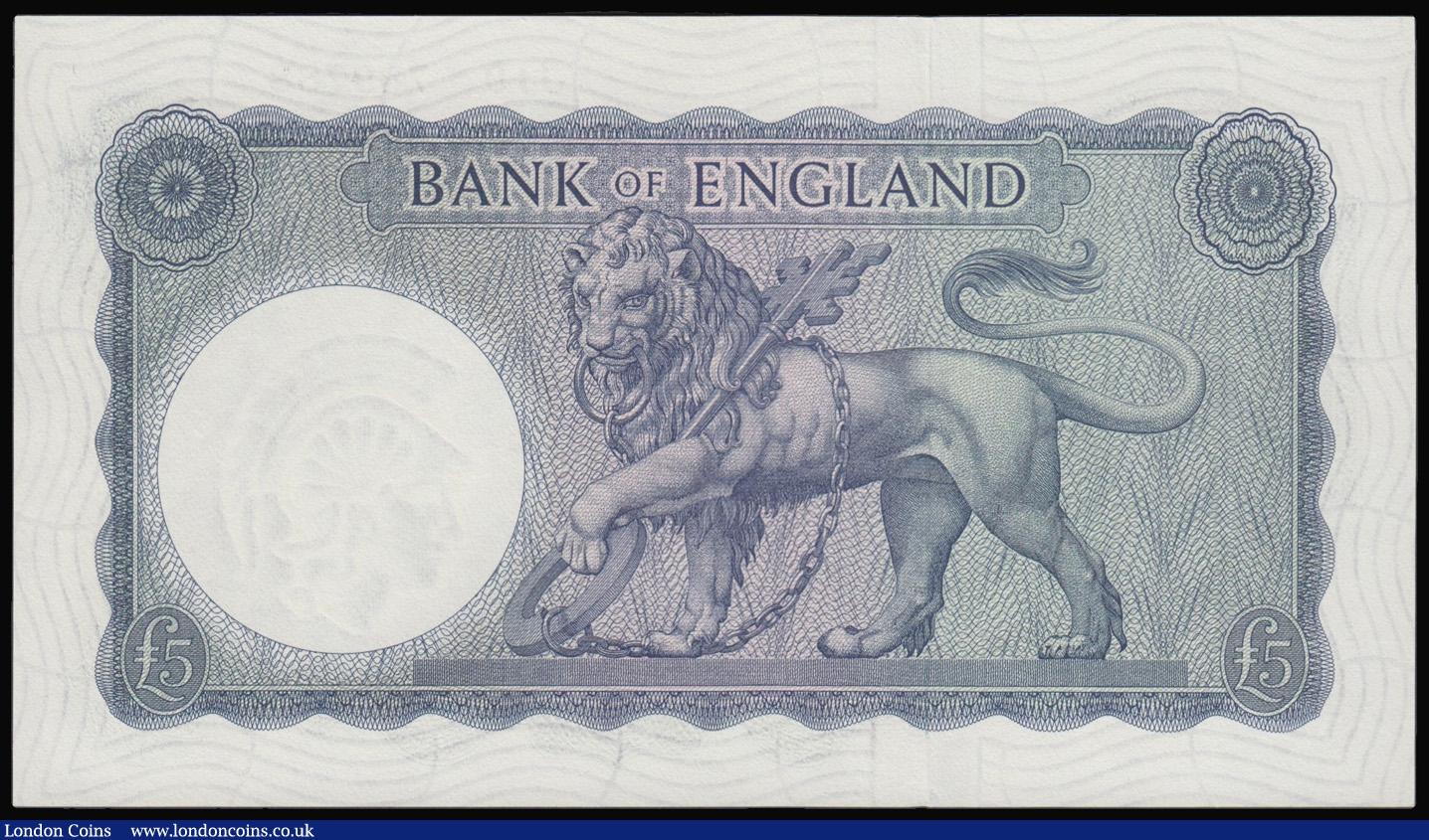 London Coins : A175 : Lot 44 : Five Pounds O'Brien Lion and Key 1961 issue B280 J19 789788 Unc or near so