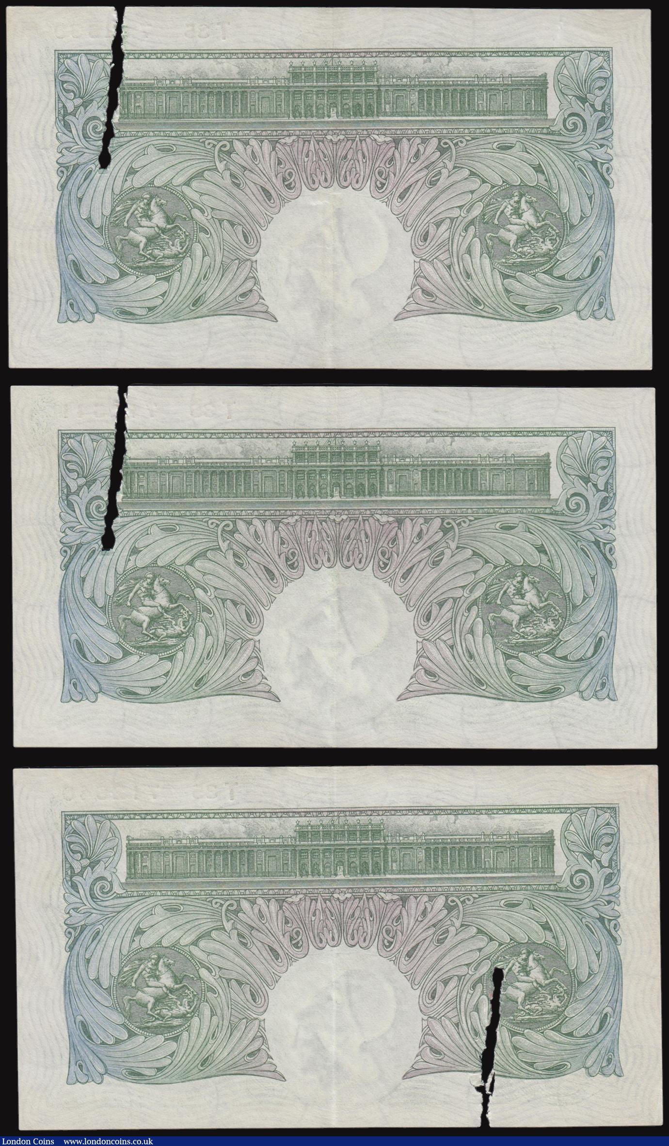 London Coins : A176 : Lot 139 : ERROR - One Pound Catterns B225 (3) consecutive numbers T35 7112639,40 and 41 all with a "tear&...