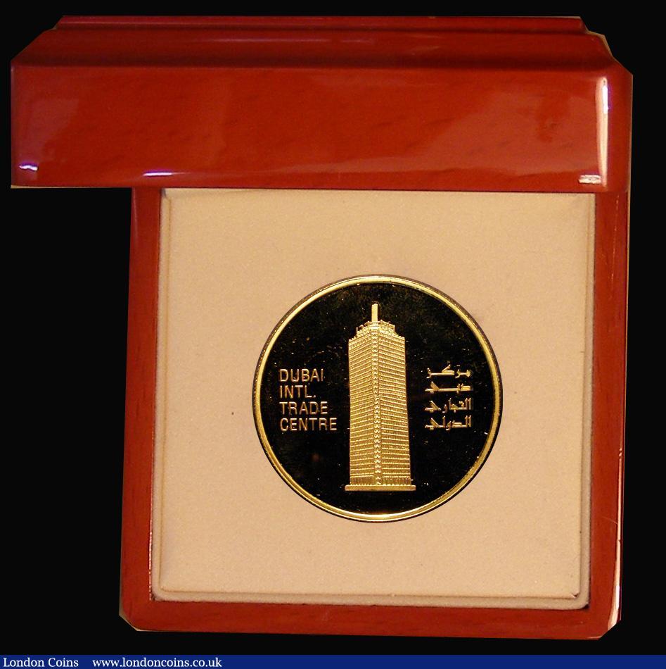 London Coins : A177 : Lot 722 : United Arab Emirates 1000 Dirhams Gold 1990 Death of Shaikh Rashid Bin Saeed Al-Maktoum, Obverse: Bu...