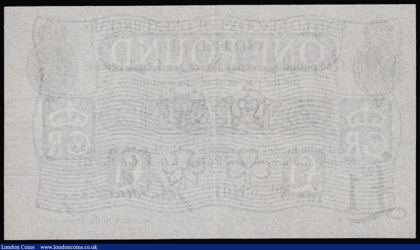 London Coins : A180 : Lot 16 : One Pound Bradbury T11 Type 1 issued 1915 series Y/13 55104, Pick349a, EF