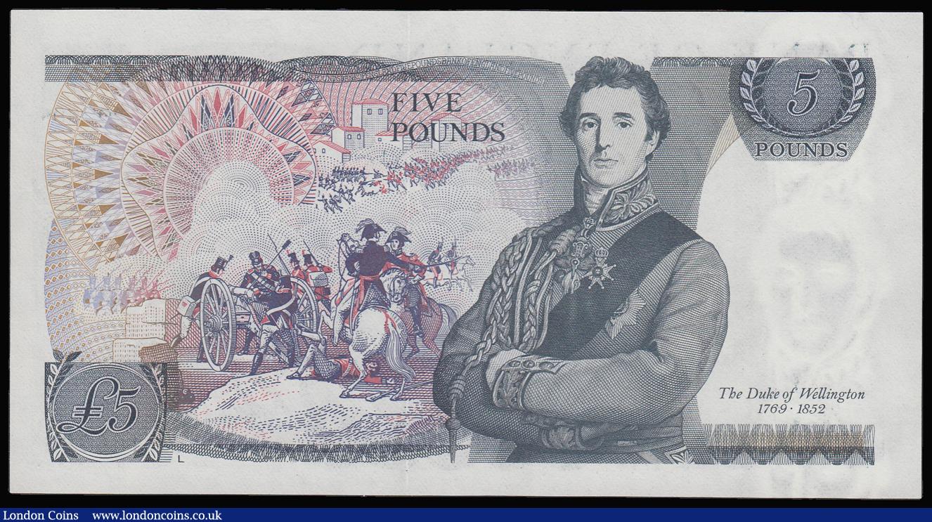 London Coins : A181 : Lot 143 : Five Pounds Page QE2 pictorial & The Duke of Wellington B336 1973 FIRST RUN series AN01 156696 A...