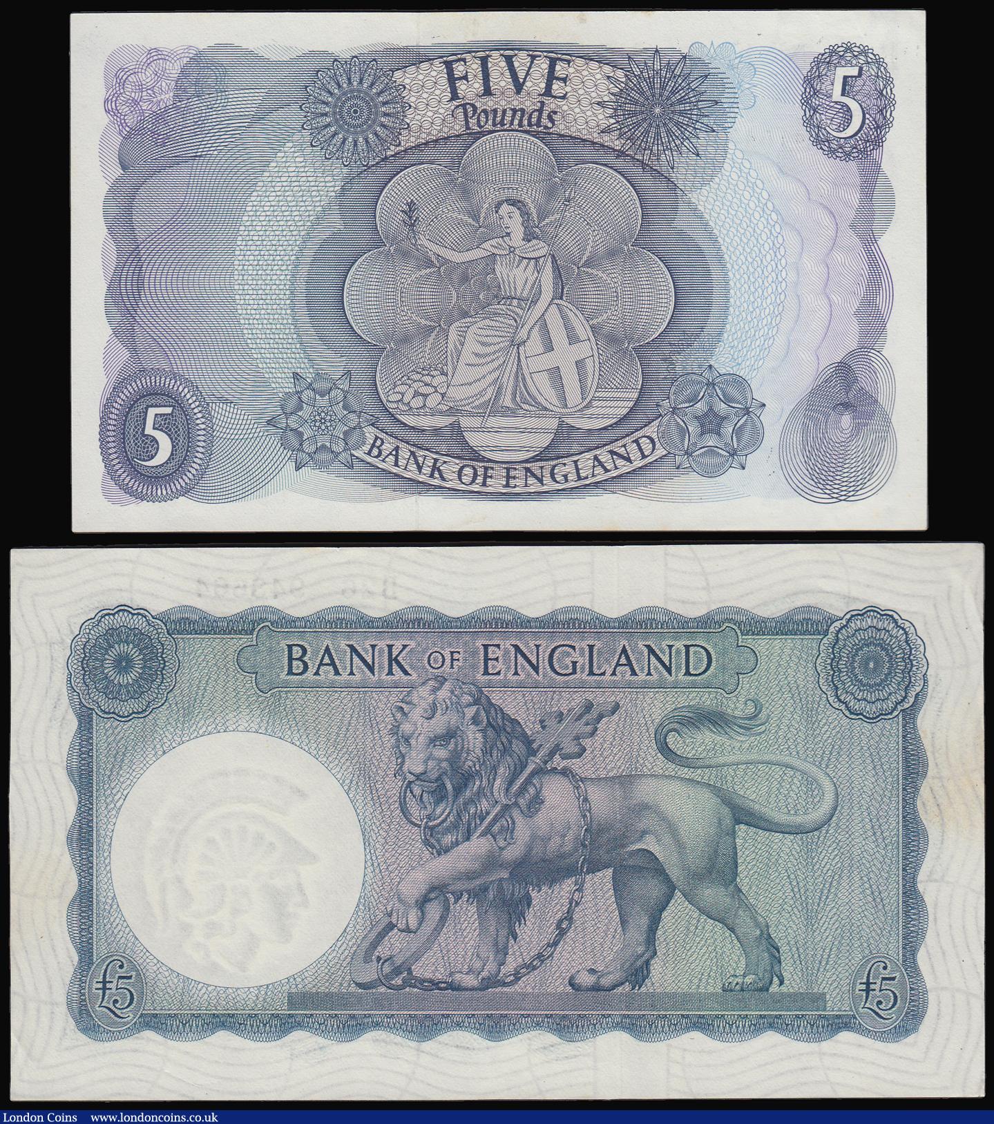 London Coins : A184 : Lot 96 : Five Pounds (2) O'Brien Lion and Key B277 B26 prefix AU with some light discolouration, Hollom ...