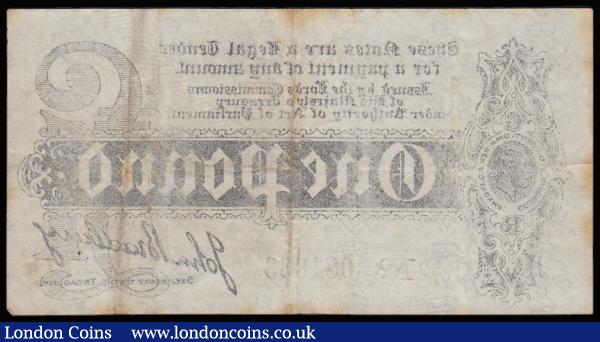 One Pound Bradbury T3.3 Black Six digit serial issue 1914 series E/1 081833 Fine : English Banknotes : Auction 185 : Lot 4