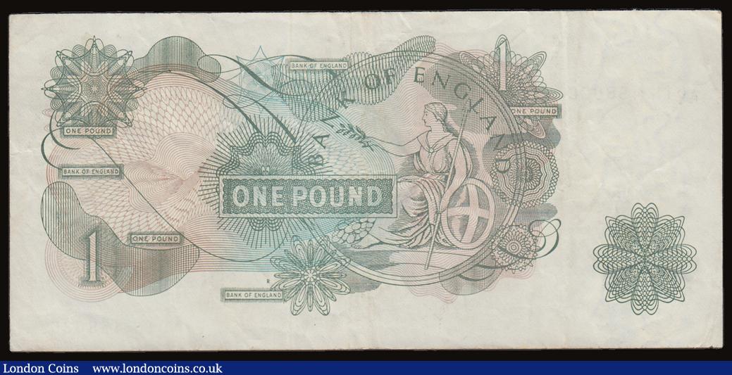 London Coins : A186 : Lot 104 : One Pound O'Brien Experimental Issue R on reverse B283 First Run A01N 458036 VF one tiny pin ho...