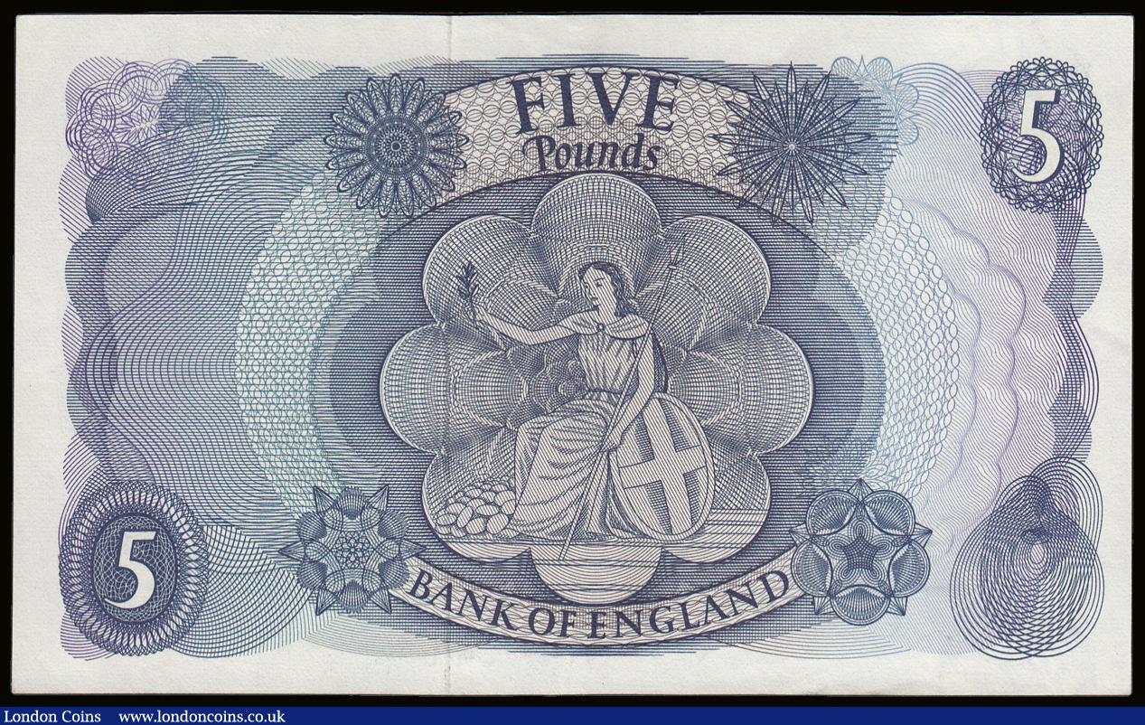 London Coins : A189 : Lot 103 : Five Pounds Fforde QE2 portrait and Child Britannia B313 Replacement issue 1967 serial number M13 15...