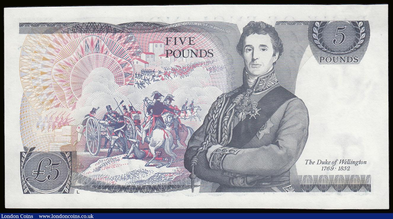 London Coins : A189 : Lot 140 : Five Pounds QE2 and The Duke of Wellington, Somerset B345 1mm Thread L Reverse issued 1987, an earli...
