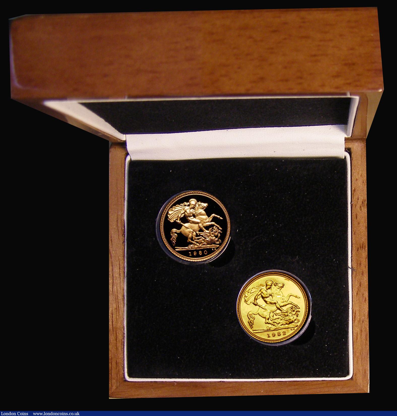 London Coins : A189 : Lot 440 : Half Sovereigns a 2-coin set the Queen Elizabeth II First Half Sovereigns pair, comprising Half Sove...
