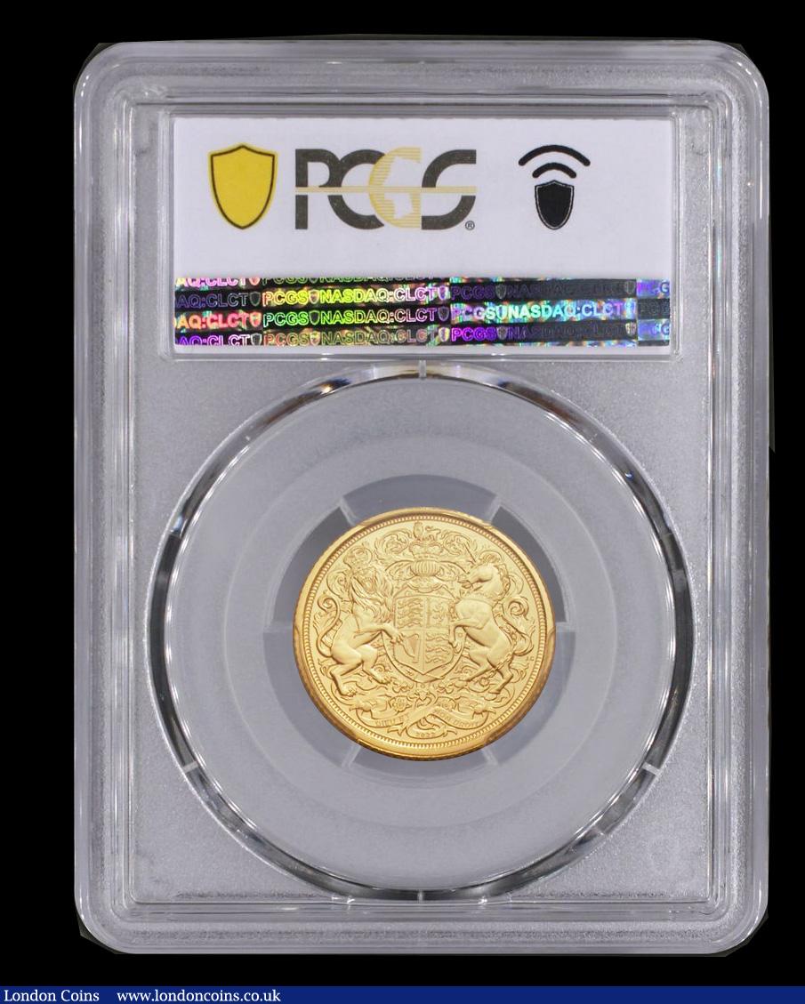 London Coins : A192 : Lot 1784 : Sovereign 2022 Queen Elizabeth II Memorial Obverse: King Charles III, Reverse: Crowned Royal Arms wi...