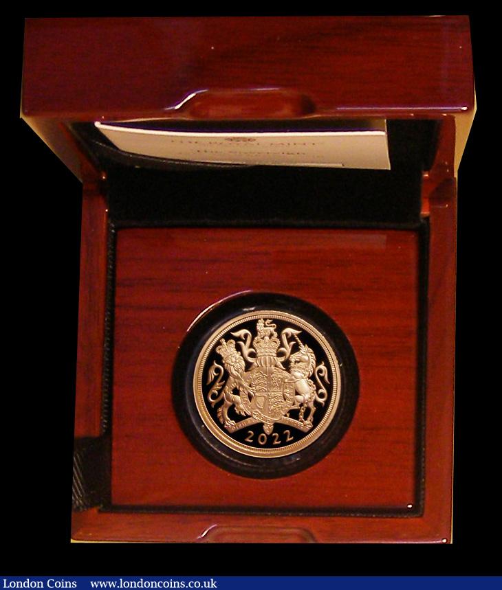 London Coins : A192 : Lot 327 : Sovereign 2022 Queen Elizabeth II Platinum (70th) Jubilee Gold Proof Reverse: Crowned Royal Arms wit...