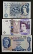 London Coins : A188 : Lot 65 : Five Pounds (2) O'Brien Lion and Key series A53 800168 AU, Fforde Child Britannia X85 462482 EF...