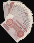 London Coins : A193 : Lot 41 : Ten Shillings Beale B266 issued 1950 in higher grade (23) average AU includes some consecutives and ...